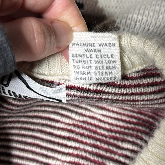 Vintage Wild Thunder Aztex Print Cardigan Sweater Size S/M - Picture 8 of 9